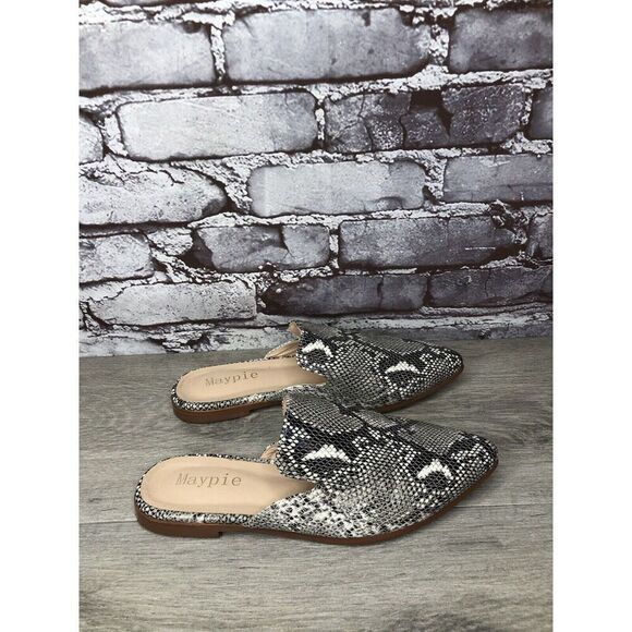 Maypie Ivory Black Snake Skin Print Pointed Toe Flats Mules Women Sz 7M US/38EU - Picture 9 of 16